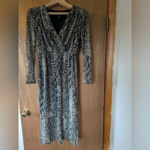 Snake Skin Mesh Print with Liner Size 6